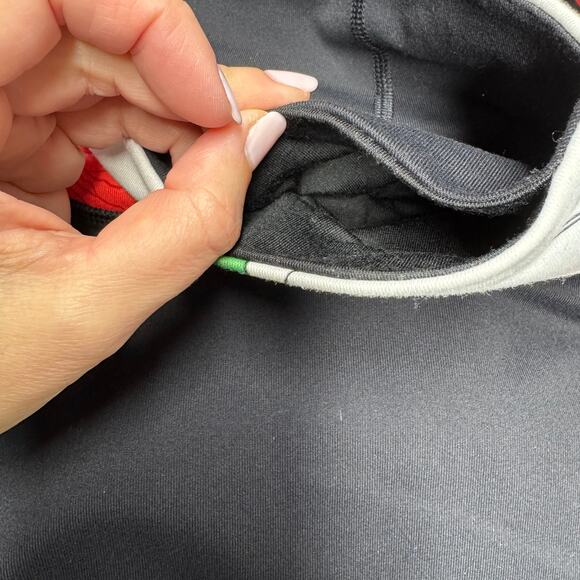 Lululemon Womens Yoga Crop Flare Pant Black Red Rose Size 6/8 Medium Groove - Picture 9 of 9